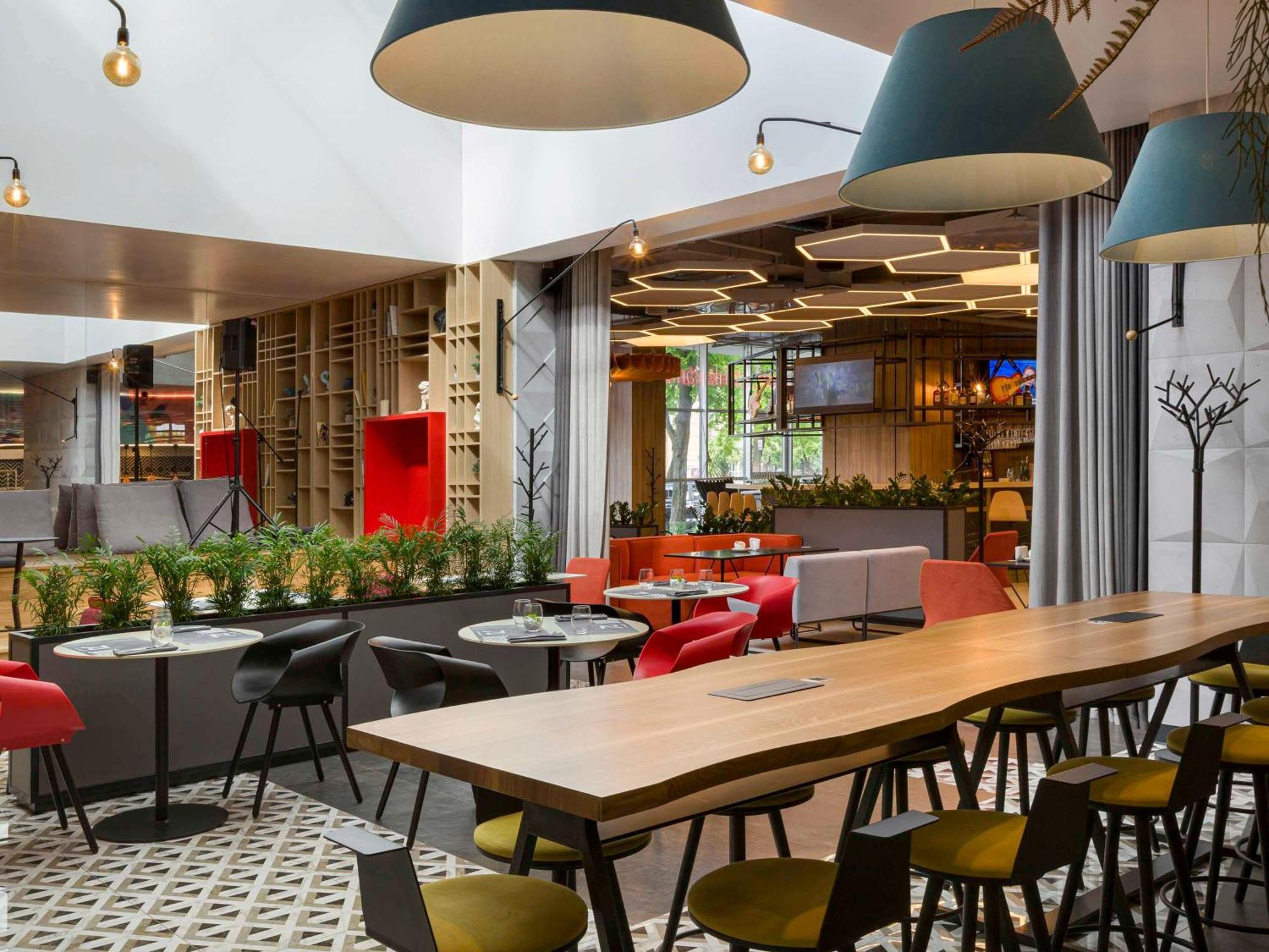 Ibis Kyiv Beresteiska Buitenkant foto